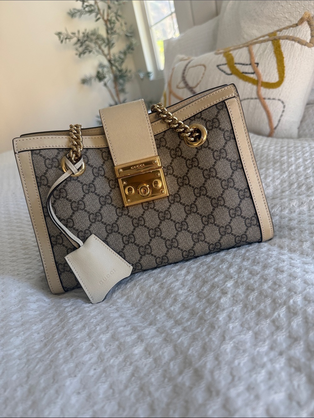 Authentic Gucci GG Supreme Padlock Shoulder Bag - Picture 1 of 14